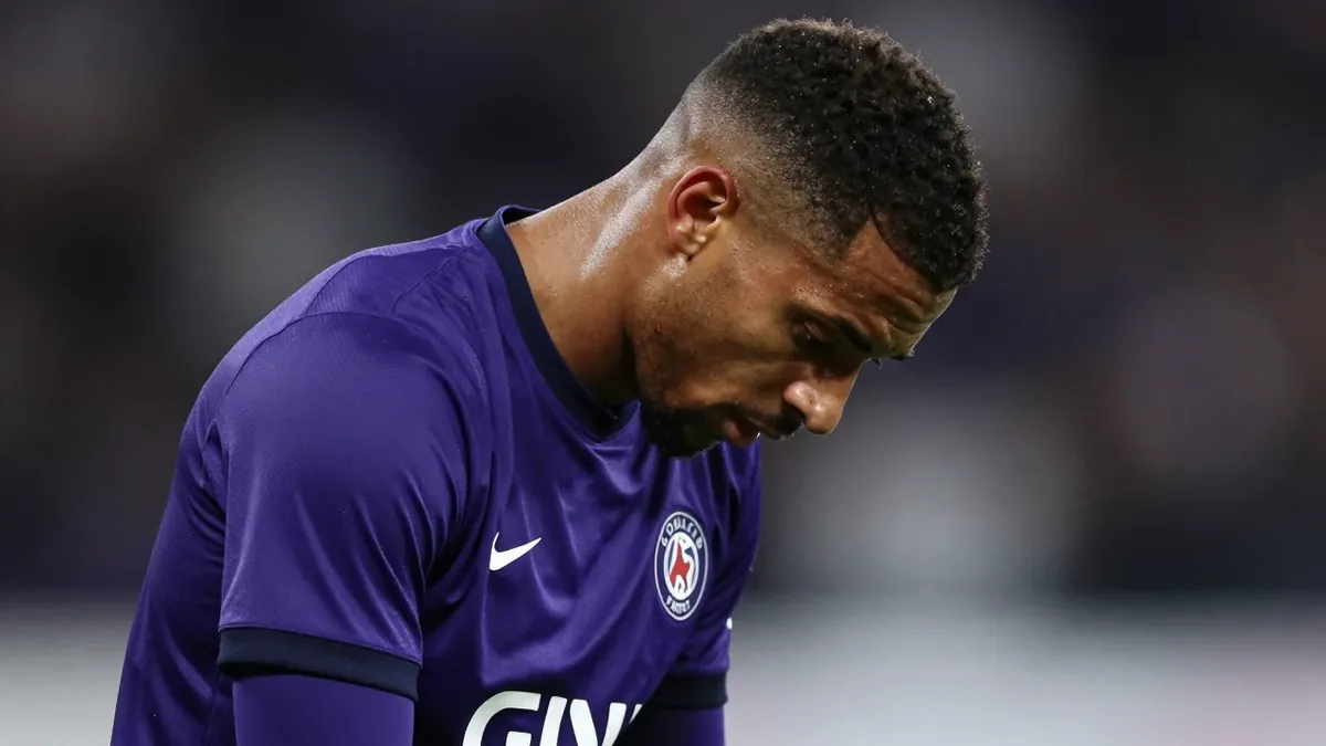 Toulouse Football Club a débuté la saison de Ligue 1 par une défaite 2-0 à domicile contre l'Olympique Lyonnais, qui a...