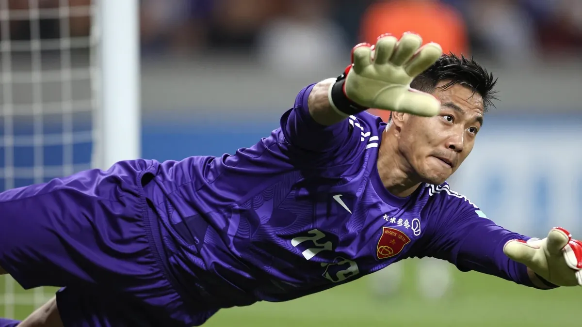 Toulouse Football Club s'incline 1-0 face à Lille au Stadium, malgré neuf arrêts de Berke Özer, et se retrouve 16e de...